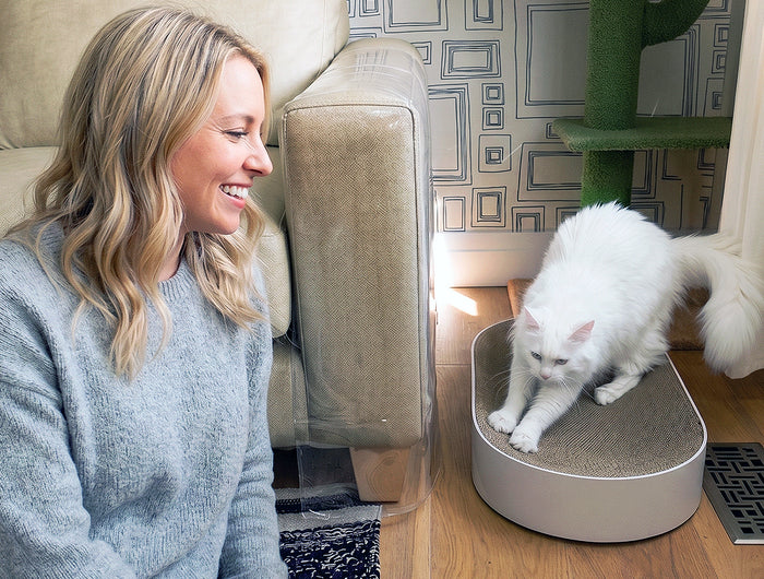 <h3>"I never thought training my cat could be this easy. Sleek Guards had her going straight to her scratcher and she never looked back at the couch." </h3><h6>Sarah M.</h6>
